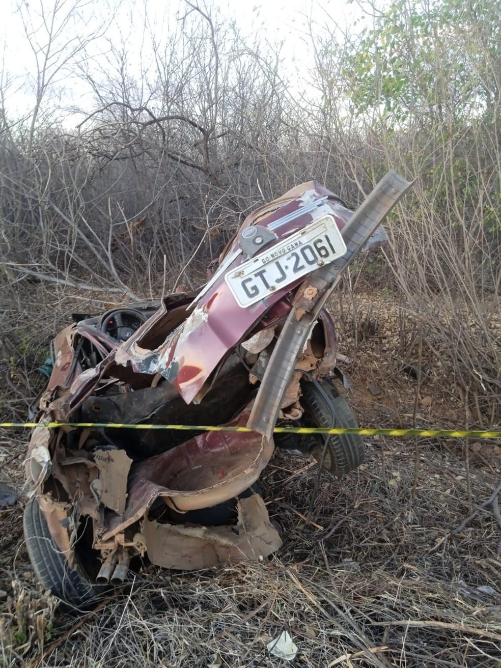 Pai, mãe e três filhos morrem em colisão entre carro e caminhão em São Raimundo Nonato, no Piauí — Foto: Reprodução Pai, mãe e três filhos morrem em colisão entre carro e caminhão em São Raimundo Nonato, no Piauí — Foto: Reprodução
