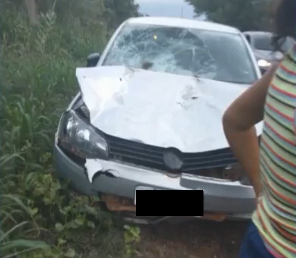 Motorista do carro que atropelou cinco pessoas ainda não foi identificado — Foto: Reprodução /TV Clube Motorista do carro que atropelou cinco pessoas ainda não foi identificado — Foto: Reprodução /TV Clube