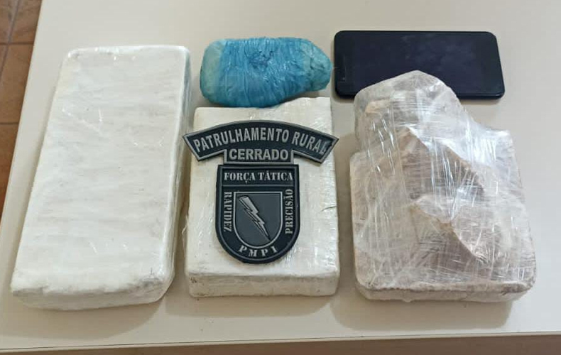 Homem é preso com quase três quilos de cocaína e crack no Piauí. Foto: reprodução  Homem é preso com quase três quilos de cocaína e crack no Piauí. Foto: reprodução