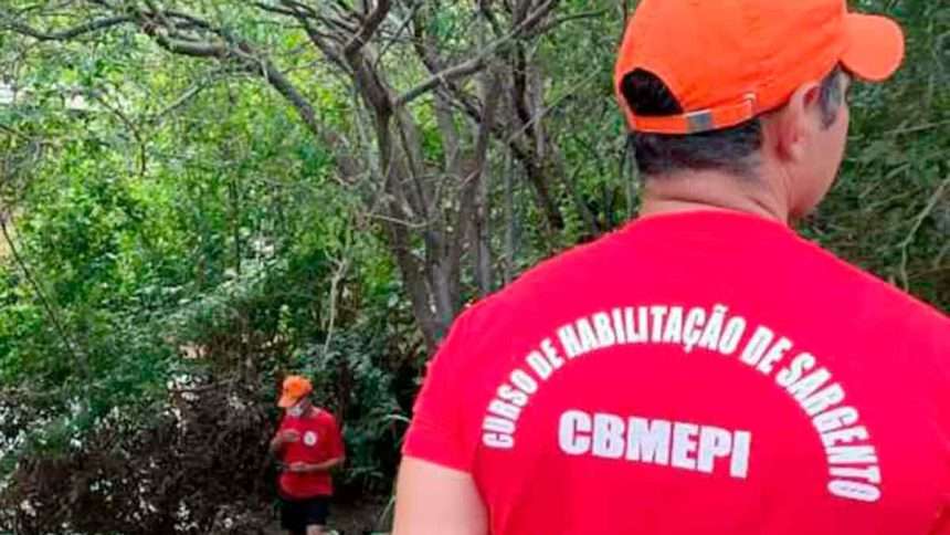 Corpo de jovem é resgatado pelos Bombeiros. Foto: Piripiri Repórter Corpo de jovem é resgatado pelos Bombeiros. Foto: Piripiri Repórter