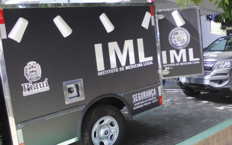 Viatura do Instituto de Medicina Legal (IML) do Piauí. — Foto: SSP PI Viatura do Instituto de Medicina Legal (IML) do Piauí. — Foto: SSP PI